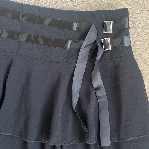 Edikted Double Ribbon Belt Ruffled Chiffon Mini Skirt in Black Women's Large - Picture 3 of 8